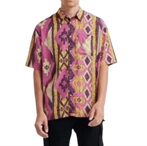 Urban Outfitters Men's Art Deco Rayon Button Down Short Sleeve Shirt